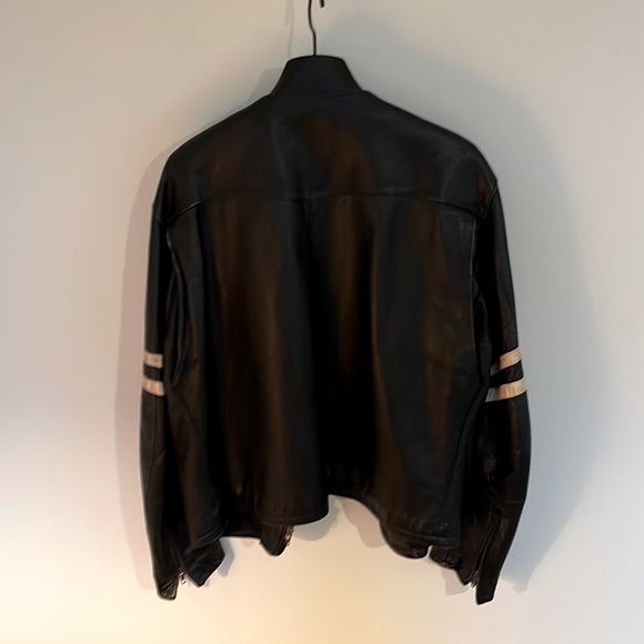 Men’s vintage leather jacket with white stripes. - Picture 2 of 16
